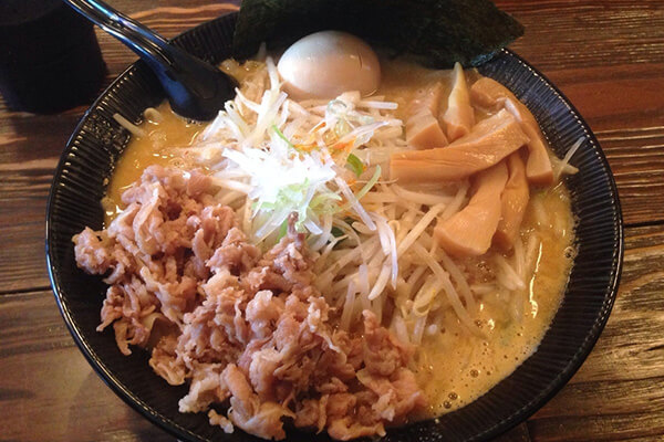 麺処 くるり 市ヶ谷店(特製味噌らぁめん)