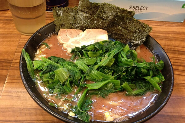 横浜家系らーめん 二代目 武道家(ラーメン+ほうれん草)